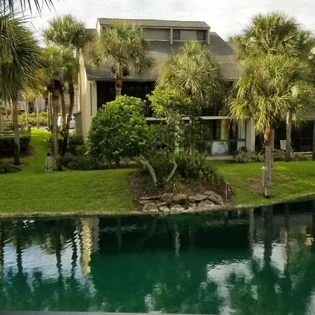 Island Life Aparthotel
